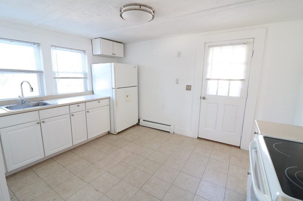 161 Washington St #2, Gloucester, MA 01930