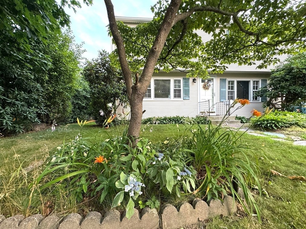 39 Green St, Abington, MA 02351