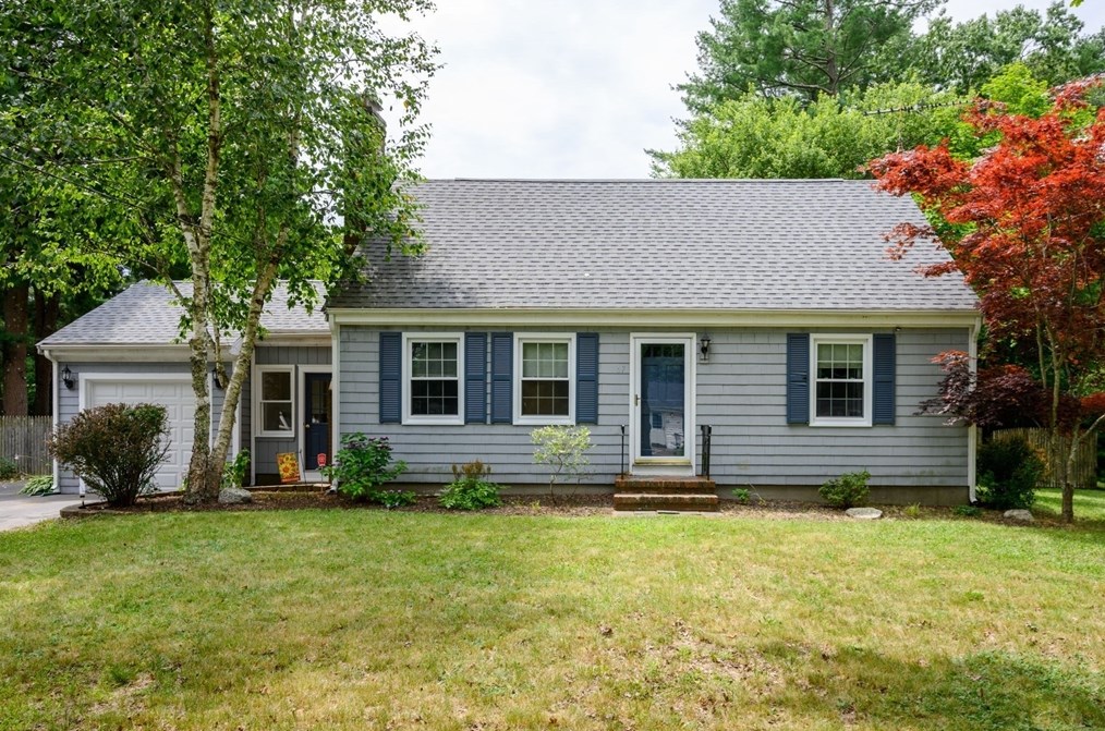 67 Pinecrest Rd, West Bridgewater, MA 02379