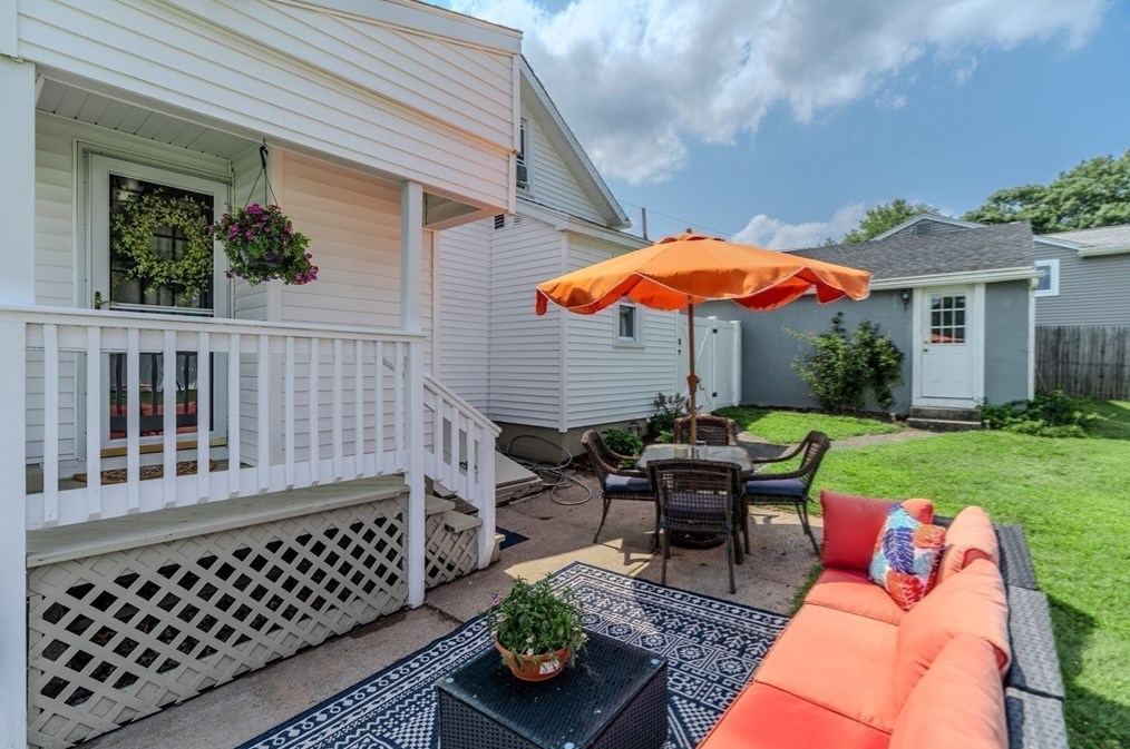 51 Maplehurst Ave, East Longmeadow MA  01028-1711 exterior