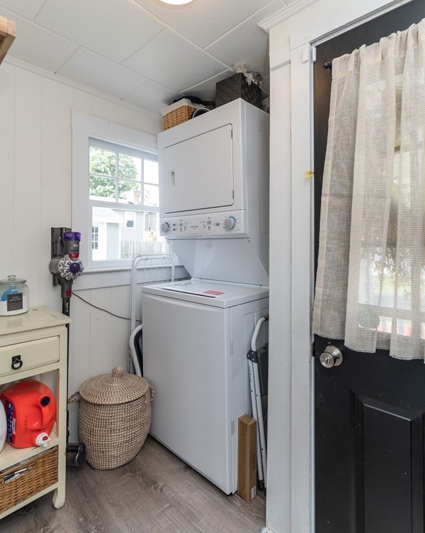 51 Maplehurst Ave, East Longmeadow MA  01028-1711 exterior