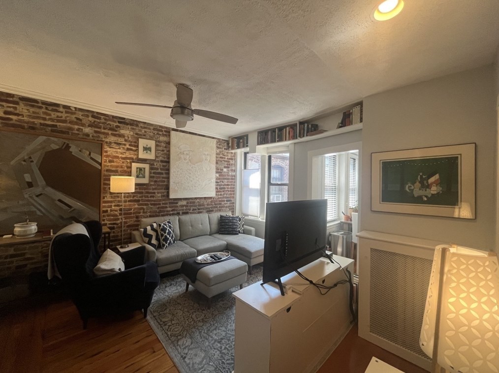 284 Cambridge St #4, Boston, MA 02114