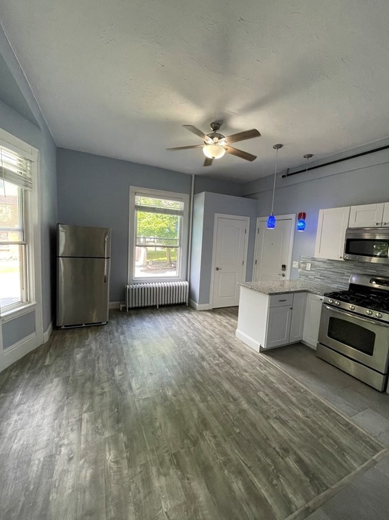 6 Windsor St, Worcester, MA 01605 exterior