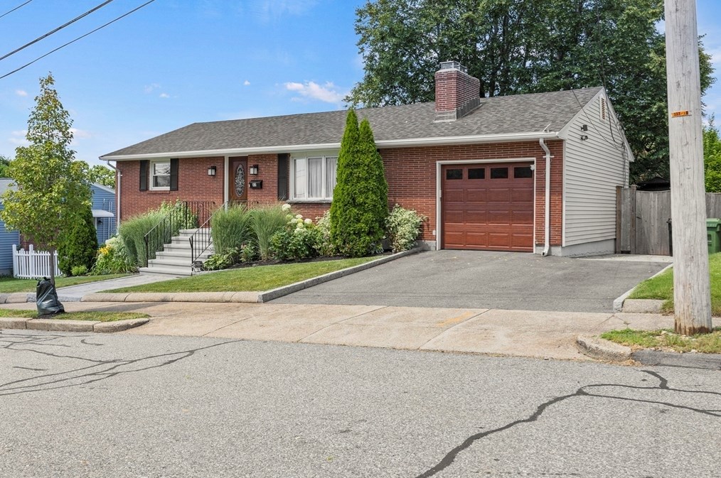 82 Jensen Rd, Watertown, MA 02472