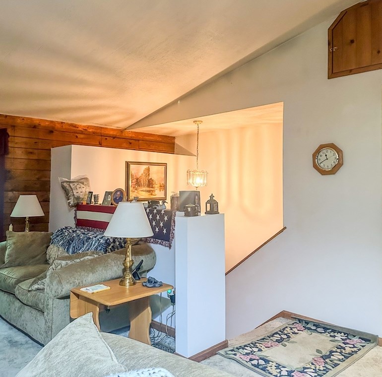 37 Laurel Lake Rd, Royalston, MA 01368