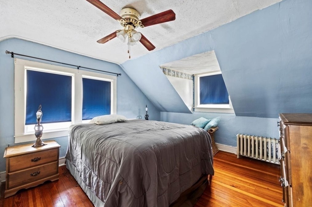 346 Elsbree St, Fall River MA  02720-7230 exterior