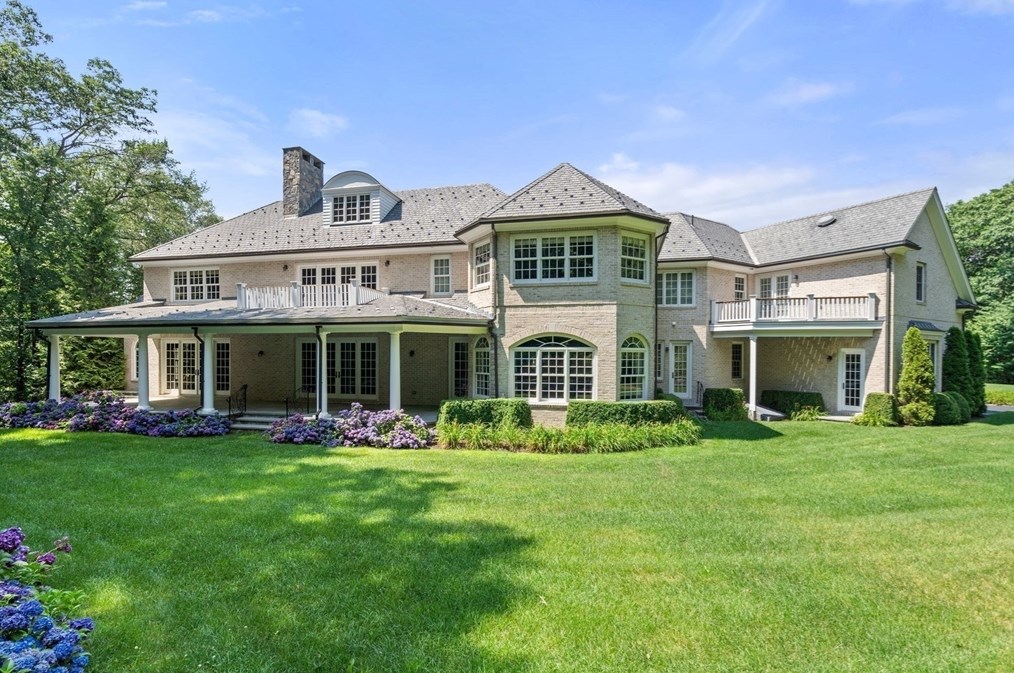 33 Skating Pond Rd, Weston, MA 02493