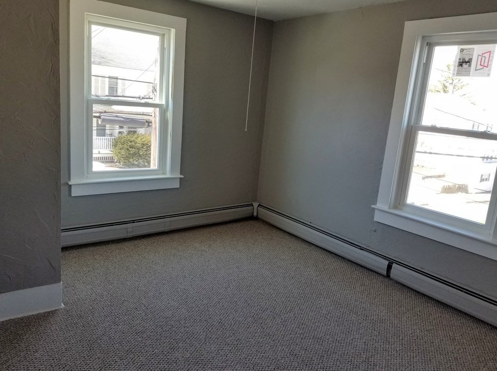 189 Standish Ave Apt 2n, Plymouth, MA