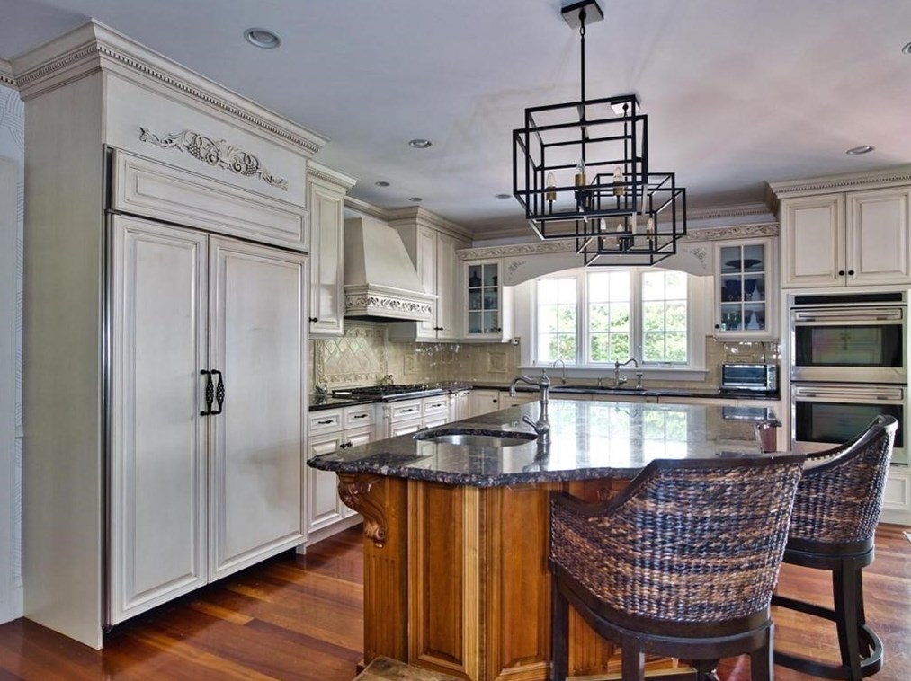 6 Summer St, Dartmouth MA exterior