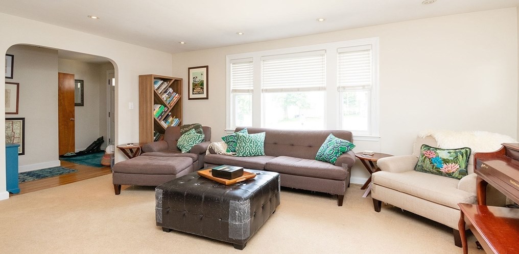 19 Oceanview Way, Winthrop, MA 02152