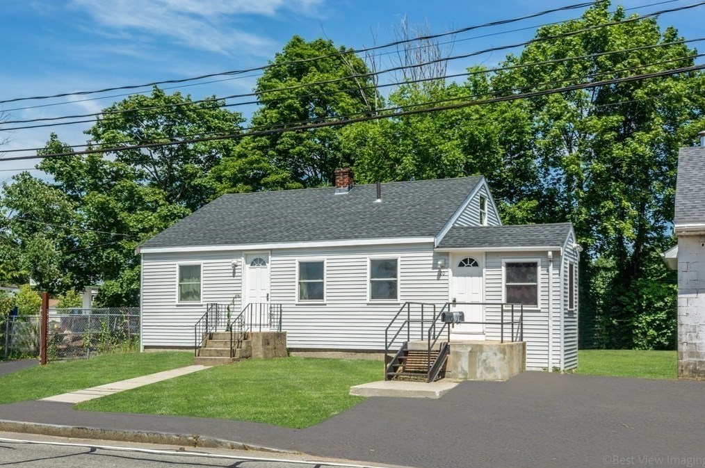 20 Lincoln St, Stoughton MA  02072-2521 exterior
