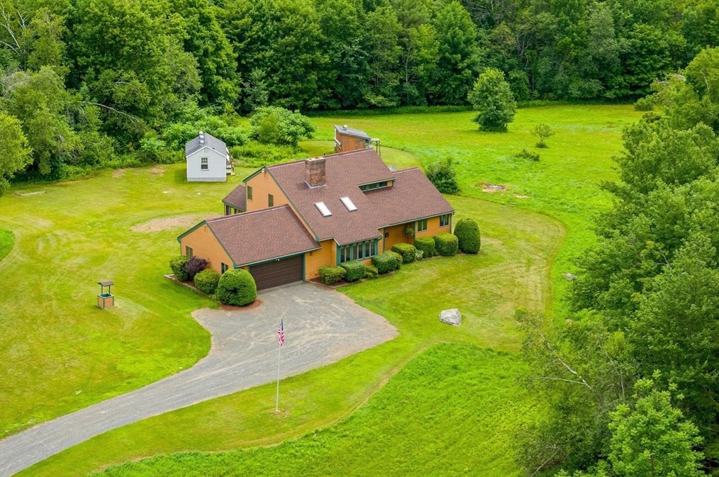 108 South St, Chesterfield, MA 01012