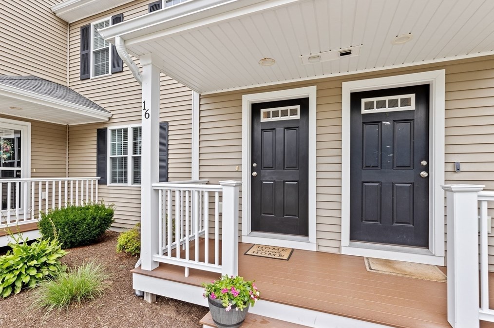 101 Cherry St #16, Plymouth, MA 02360