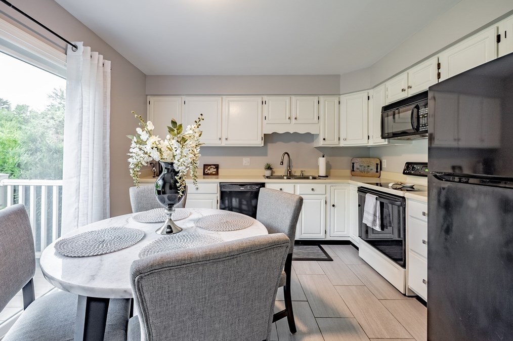 166 Hillside Rd #7, Montgomery, MA 01085