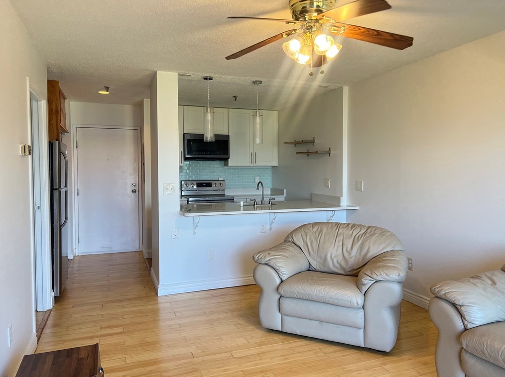 133 Commander Shea Blvd, Quincy MA  02171-1560 exterior