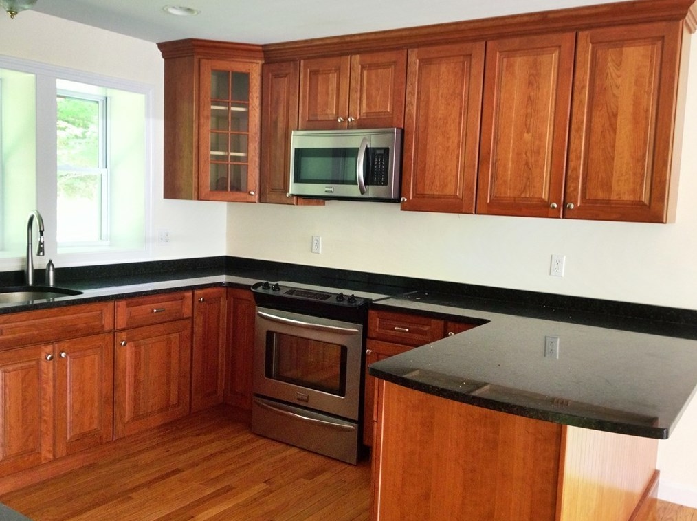 489 Essex Ave #b, Gloucester, MA