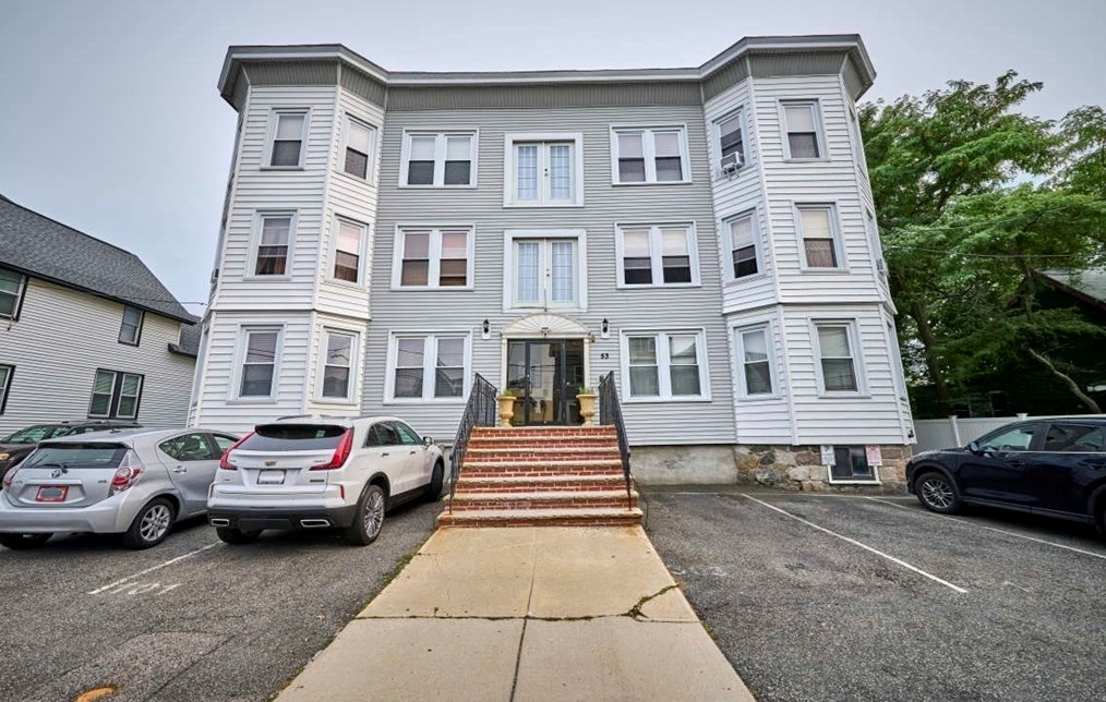 53 Trident Ave #101, Winthrop, MA 02152
