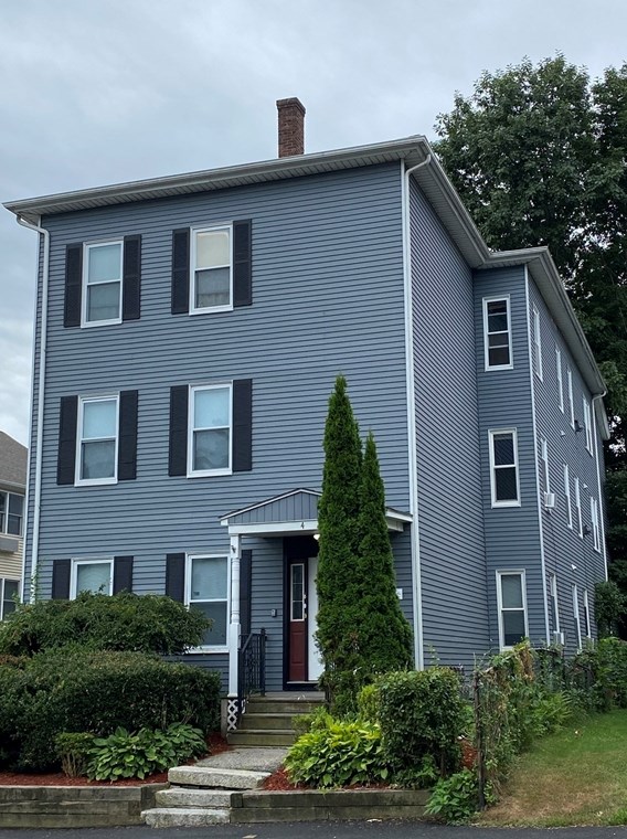 4 Wyman St, Worcester, MA 01610
