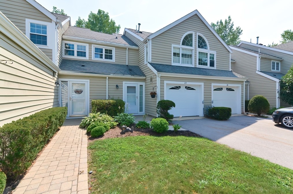 22 Mallard Ln #22, Walpole, MA 02081