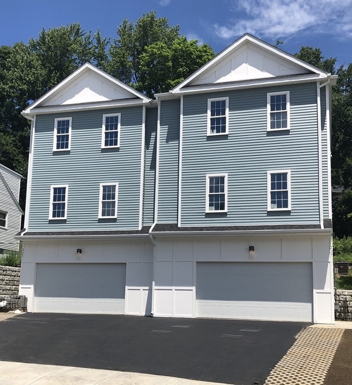 225 Hamilton St #225, Worcester, MA 01604