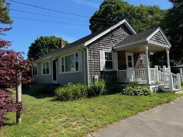 21 Blossom St, Fairhaven, MA 02719