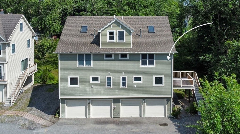 100 Central St, Ipswich MA 01938-1943 exterior