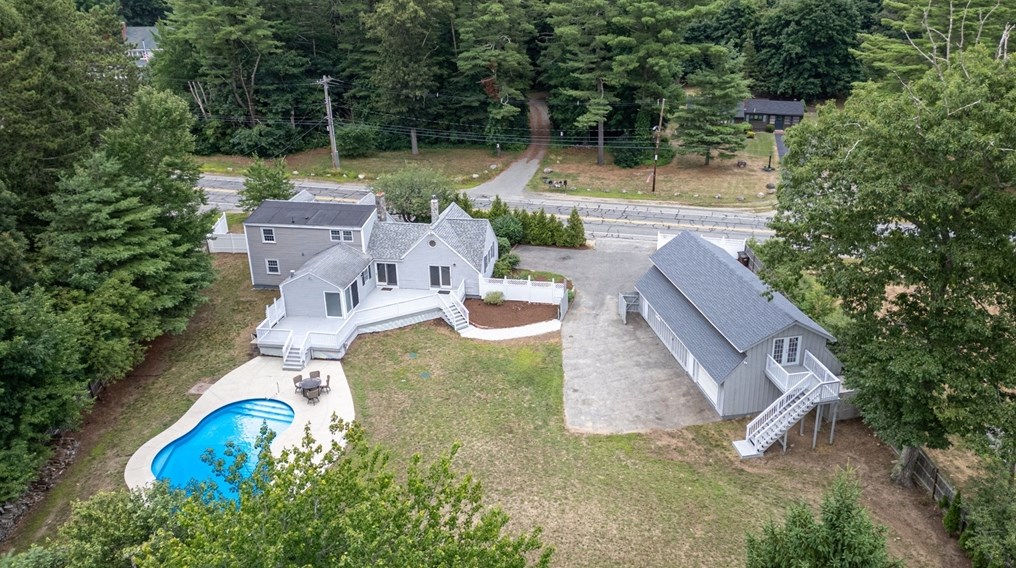 888 Haverhill St, Rowley, MA 01969