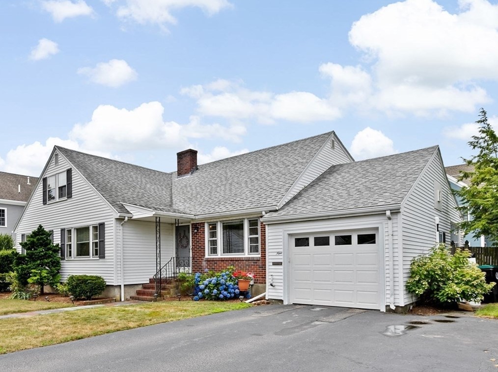 9 Houghton Rd, Belmont, MA 02478