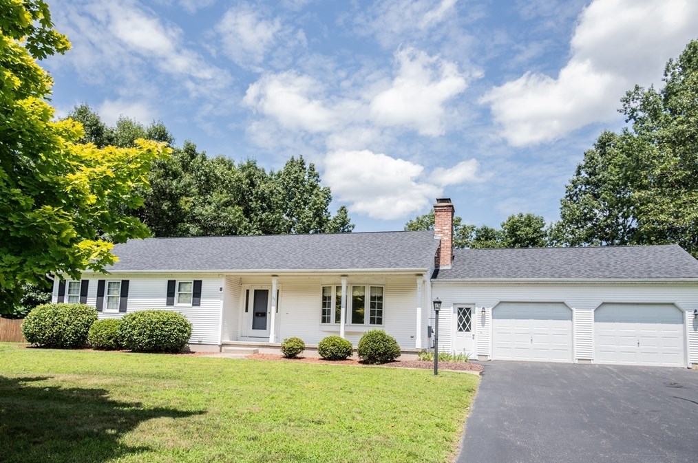 35 Kane Brothers Cir, Montgomery, MA 01085