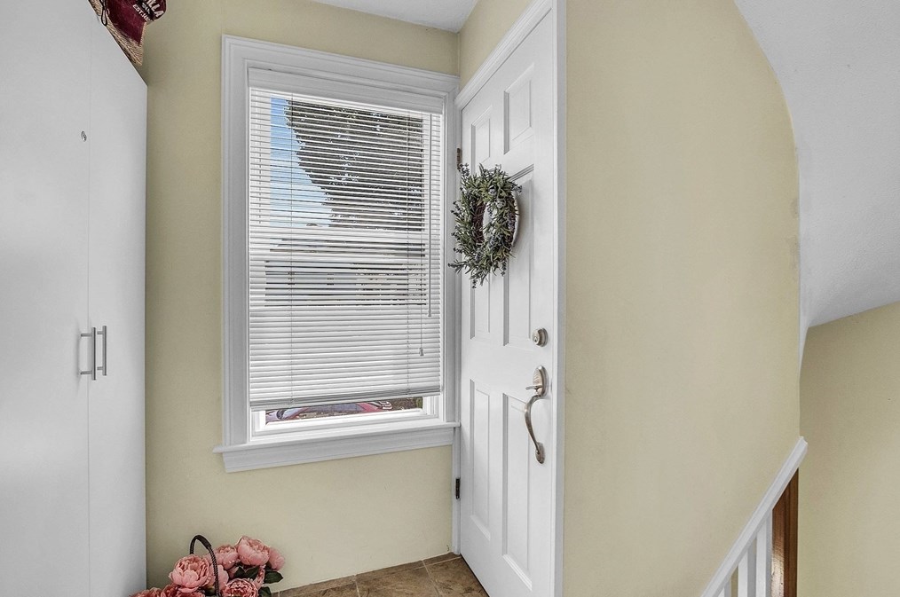 37 Aborn St, Peabody MA 01960-6041 exterior