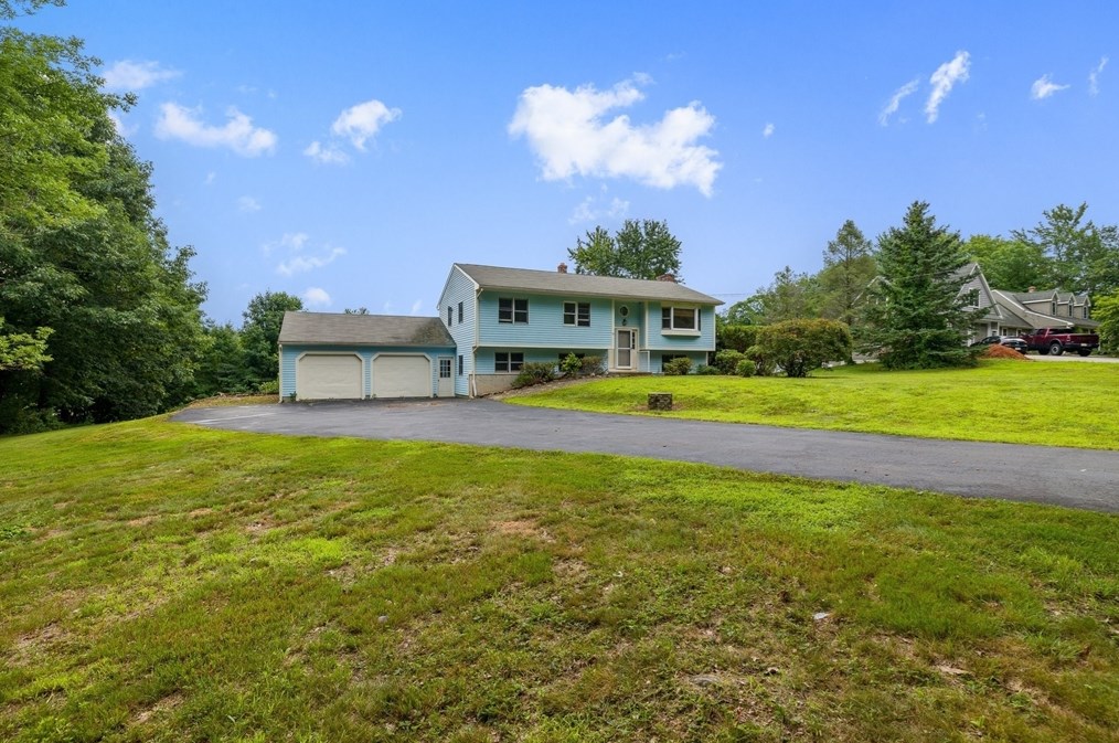 98 Fitzgerald Rd, Charlton, MA 01507-1707