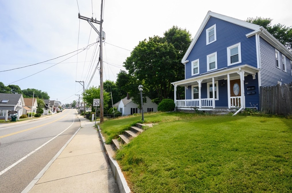 50 Samoset St, Plymouth, MA 02360