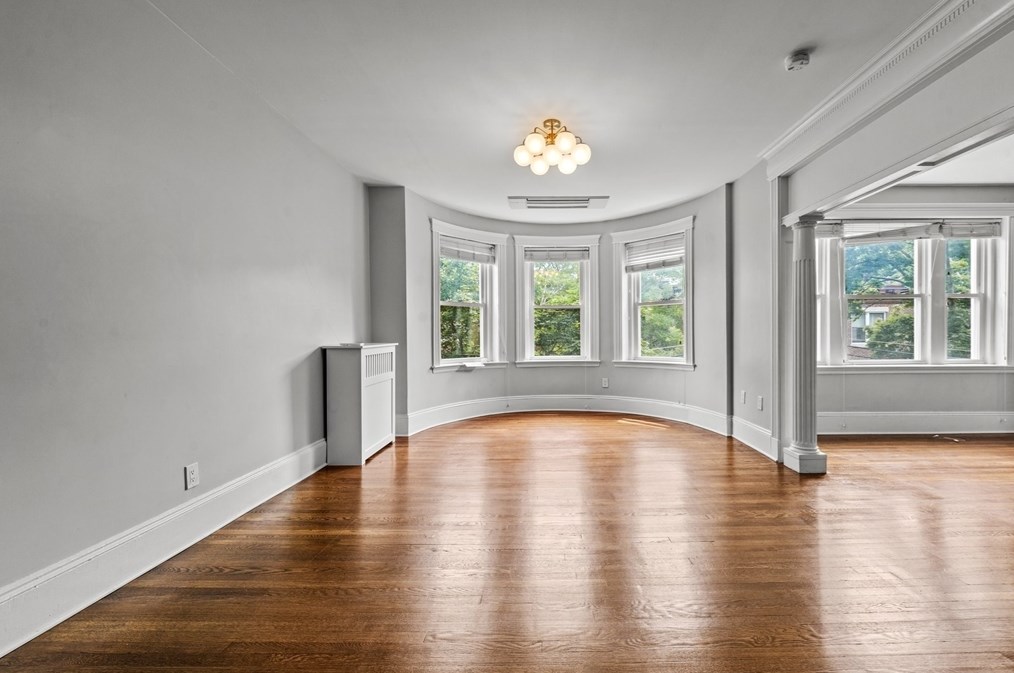 10 Fuller St #3, Brookline, MA 02446