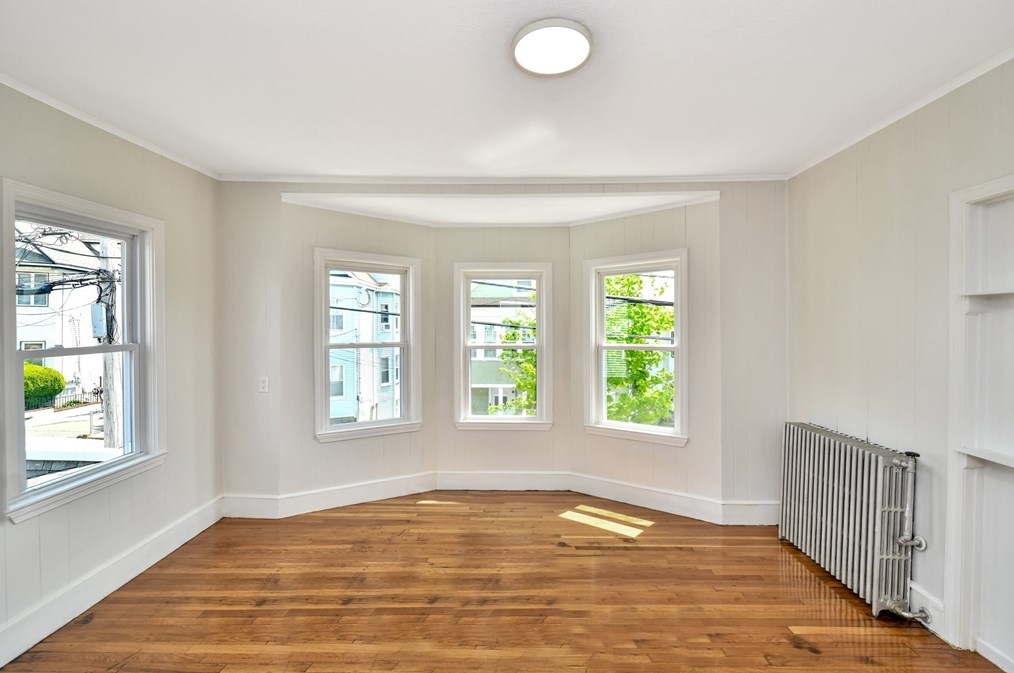 12 Cleveland Ave, Everett, MA 02149