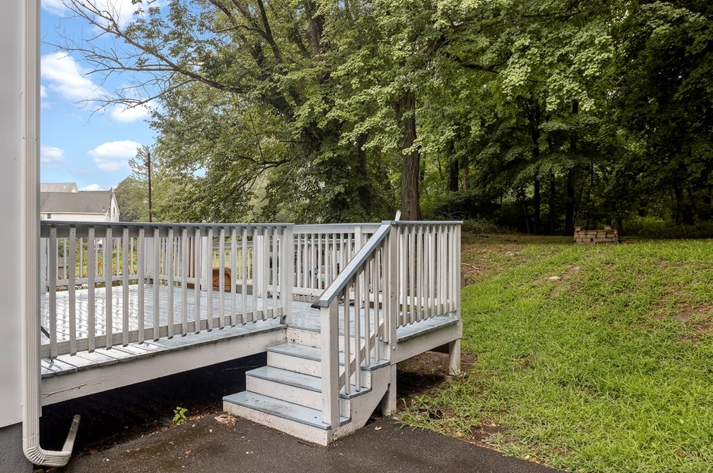 573 Somerset Ave, Taunton MA  02780-4842 exterior