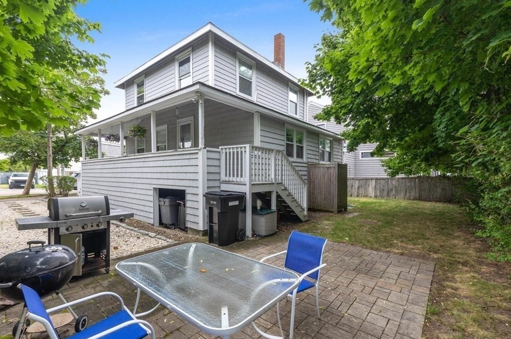 126 Samoset Ave, Hull, MA 02045