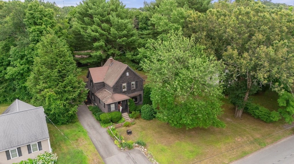 68 Curtis St, Reading, MA 01867