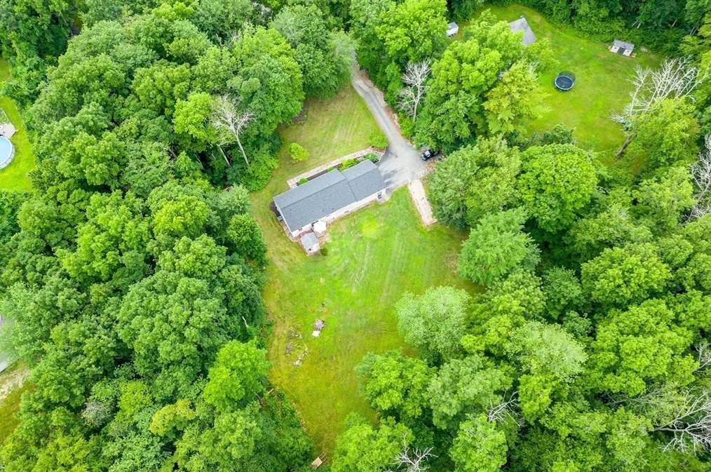 46 High Meadow Dr, Plainfield, CT 06374