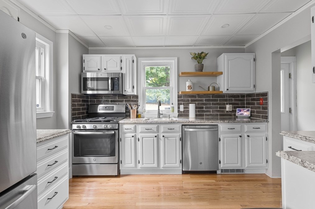 17 Lawrence St, Haverhill MA  01830-4029 exterior