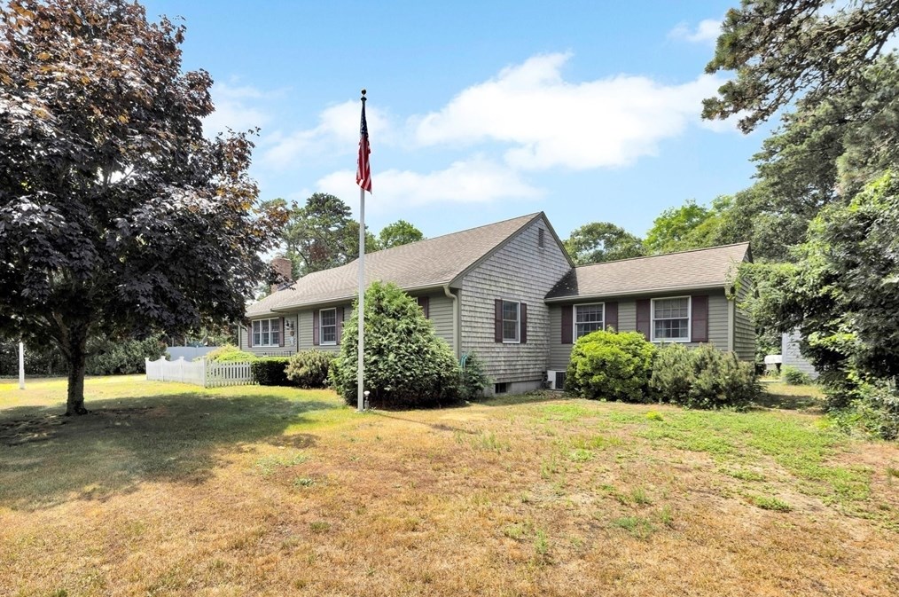 15 Wood Song Dr, Eastham, MA 02642