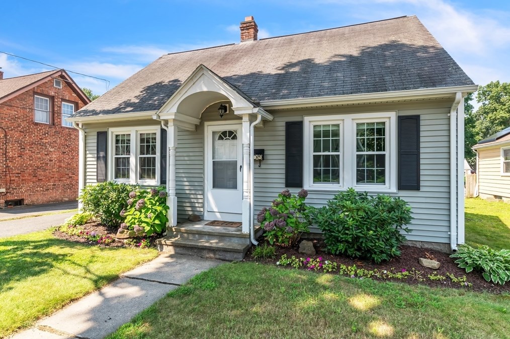 168 Ellsworth Ave, Springfield, MA 01118