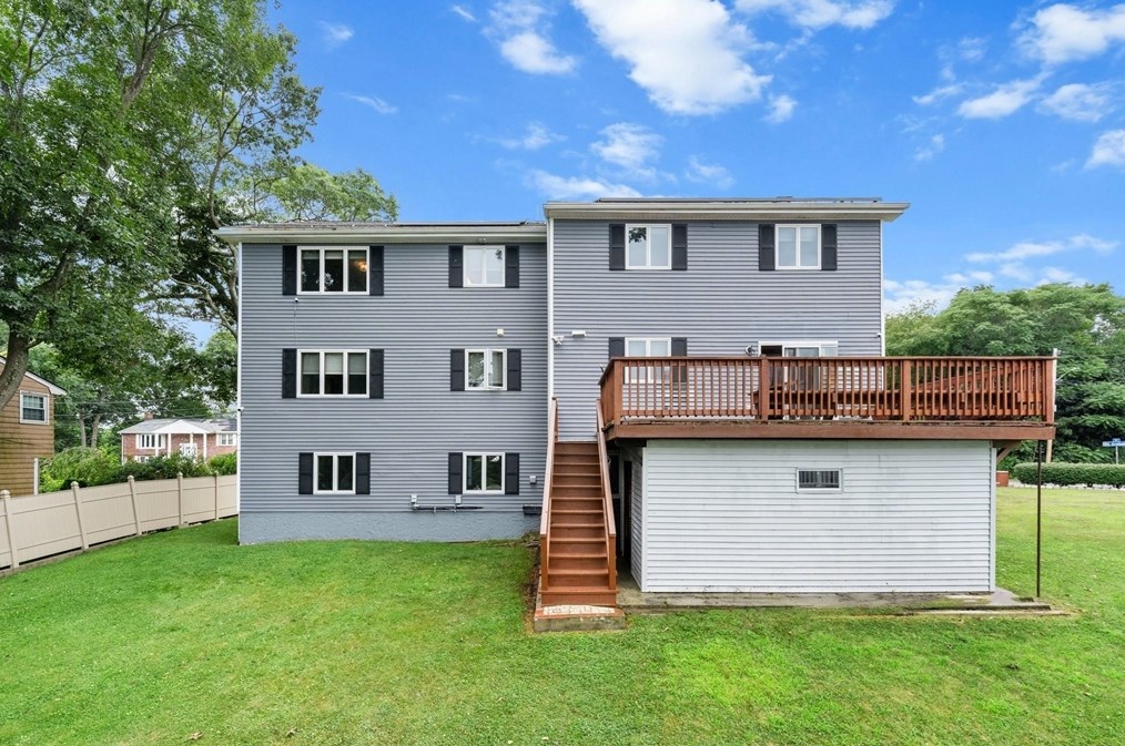 14 Marion St, Randolph, MA 02368