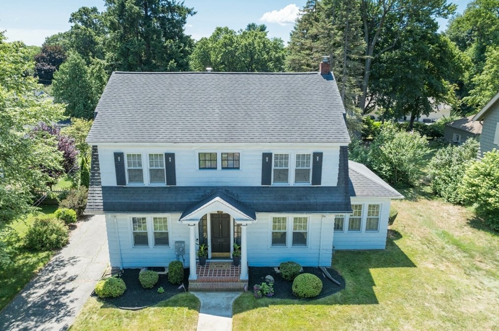 43 Greenacre Ave, Springfield, MA 01106