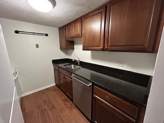 611 Watertown St #1, Newton, MA 02460