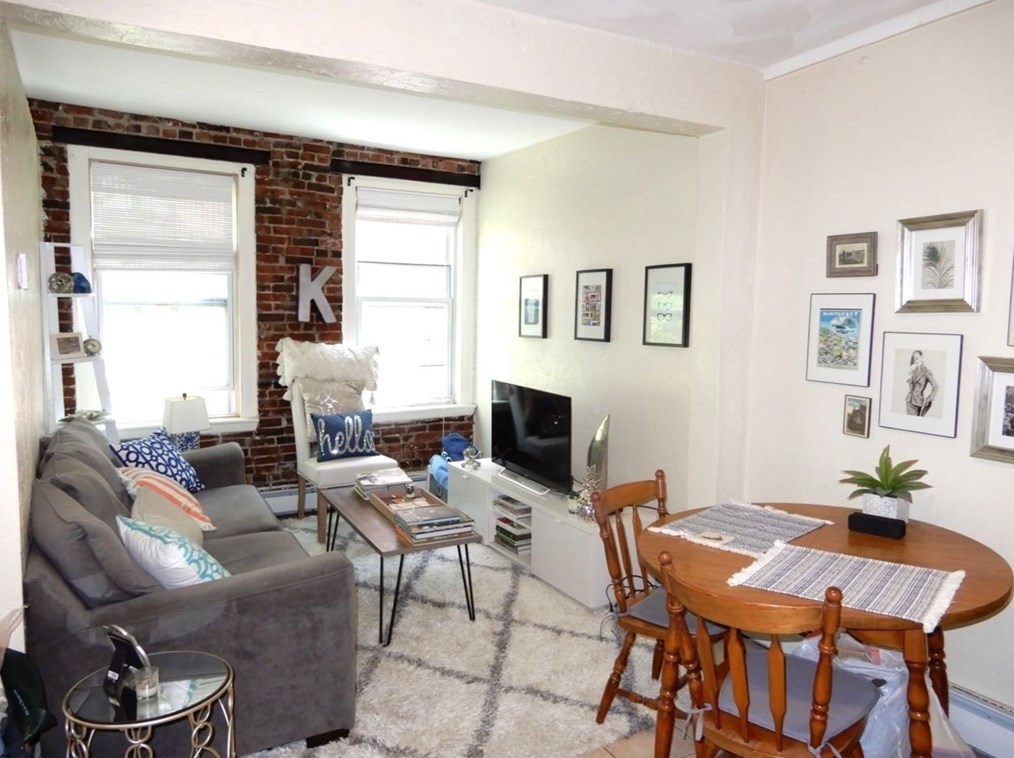 274 Cambridge St #4, Boston, MA 02114