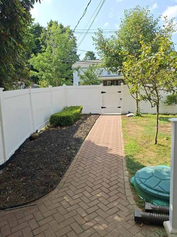 80 Woburn St, Reading MA 01867-2905 exterior