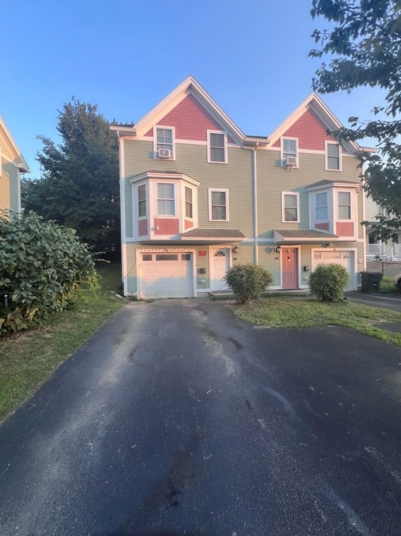 85 Harrison St, Worcester, MA 01604