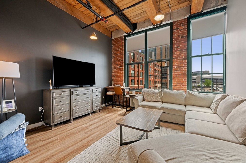 63 Melcher St #205, Boston, MA 02210