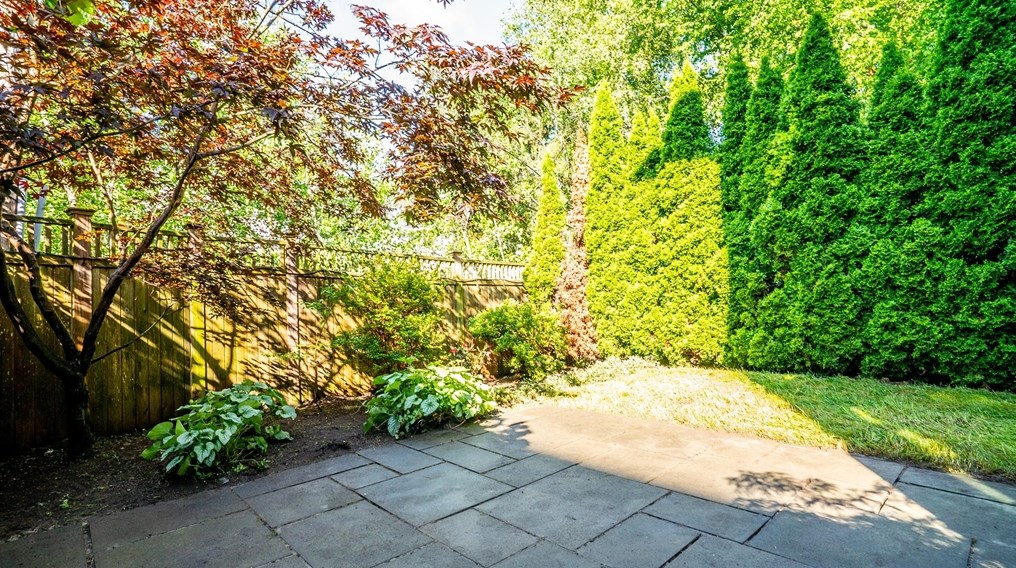 48 Concord Ave, Cambridge MA 02138-2305 exterior