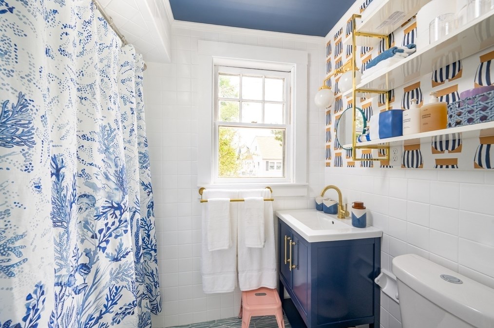 582 Nantasket Ave, Hull MA  02045-2331 exterior